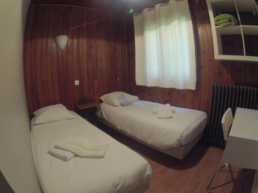 Auberge du Virage Chamrousse Zimmer foto